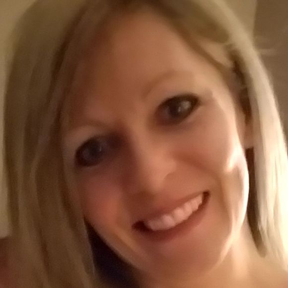 Meet your Posher, Heather - Picture 1 of 1